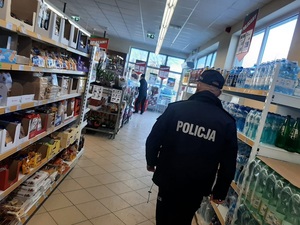 Covid-19. Kontrole jaworskich policjantów cały czas trwają