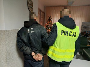 Zatrzymany 38-latek spędzi święta w zakładzie karnym. Mężczyzna był poszukiwany, a policjanci udowodnili mu jeszcze kilka dodatkowych przestępstw