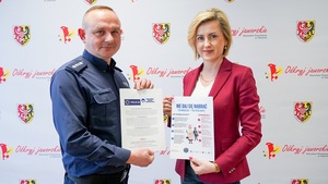 Krajowa Mapa Zagrożeń Bezpieczeństwa – jaworscy policjanci promują aplikację, dzięki której każdy ma pływ na bezpieczeństwo!