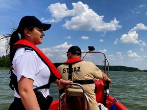 Wspólne działania Policji i Straży Pożarnej ukierunkowane na bezpieczeństwo nad wodą