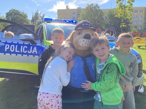 Policjanci z wizytą u przedszkolaków w Publicznym Przedszkolu nr 4 w Jaworze