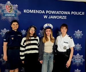 Zostań policjantem! O tym, że warto wybrać ten zawód rozmawiali jaworscy policjanci