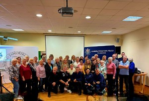 Bezpieczna droga seniora – jak uniknąć zagrożeń