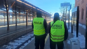 Wspólne patrole Policji i SOK na terenach kolejowych