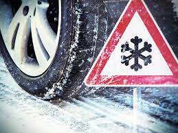 Jaworska Policja przypomina – nie zwlekajmy z przygotowaniem pojazdów do zimy!