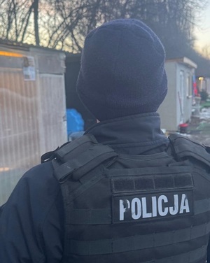 Dzielnicowi sprawdzili dobrostan czworonożnych przyjaciół w jaworskim schronisku