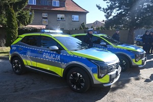 Bezpieczniej na drogach powiatu – dwa nowe radiowozy dla jaworskich policjantów