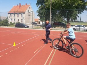 Jaworscy policjanci przeprowadzili egzamin na kartę rowerową