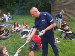 „Bezpieczne wakacje” z jaworskimi policjantami